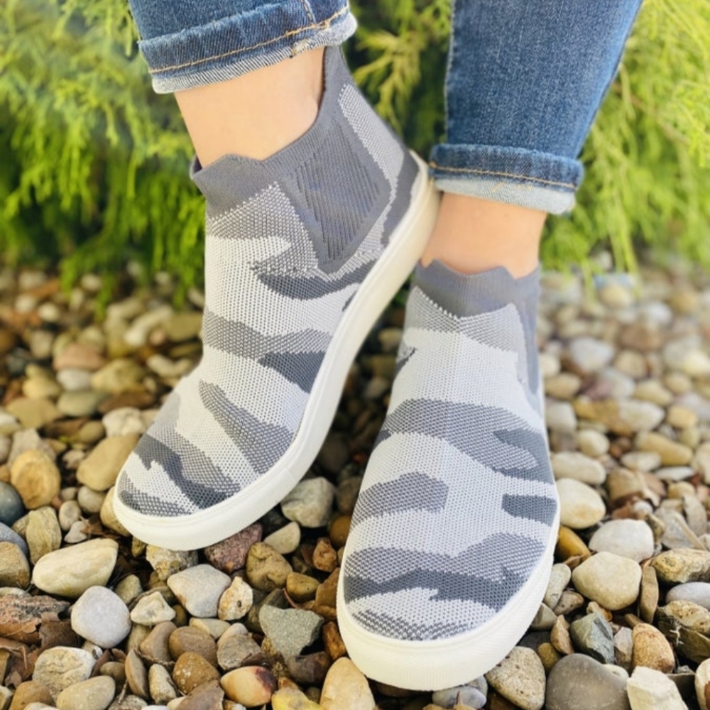 VERY G SLIP ON FLYKNIT CAMO SNEAKERS